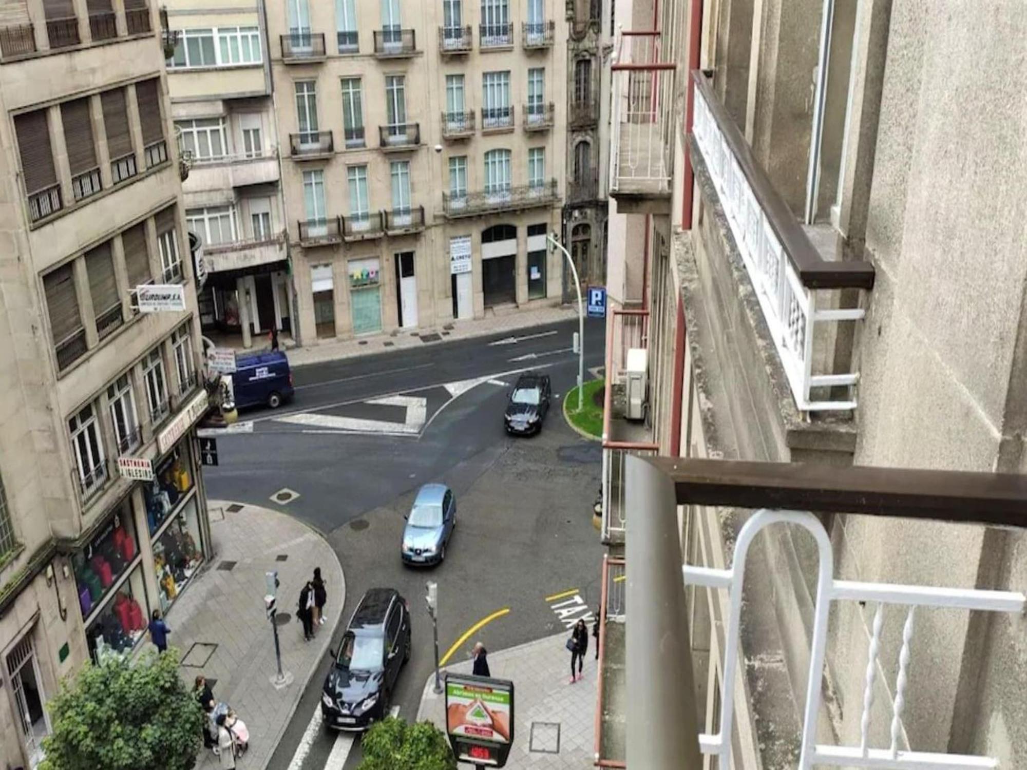 Charming Apartment In Ourense Overlooking The City Kültér fotó