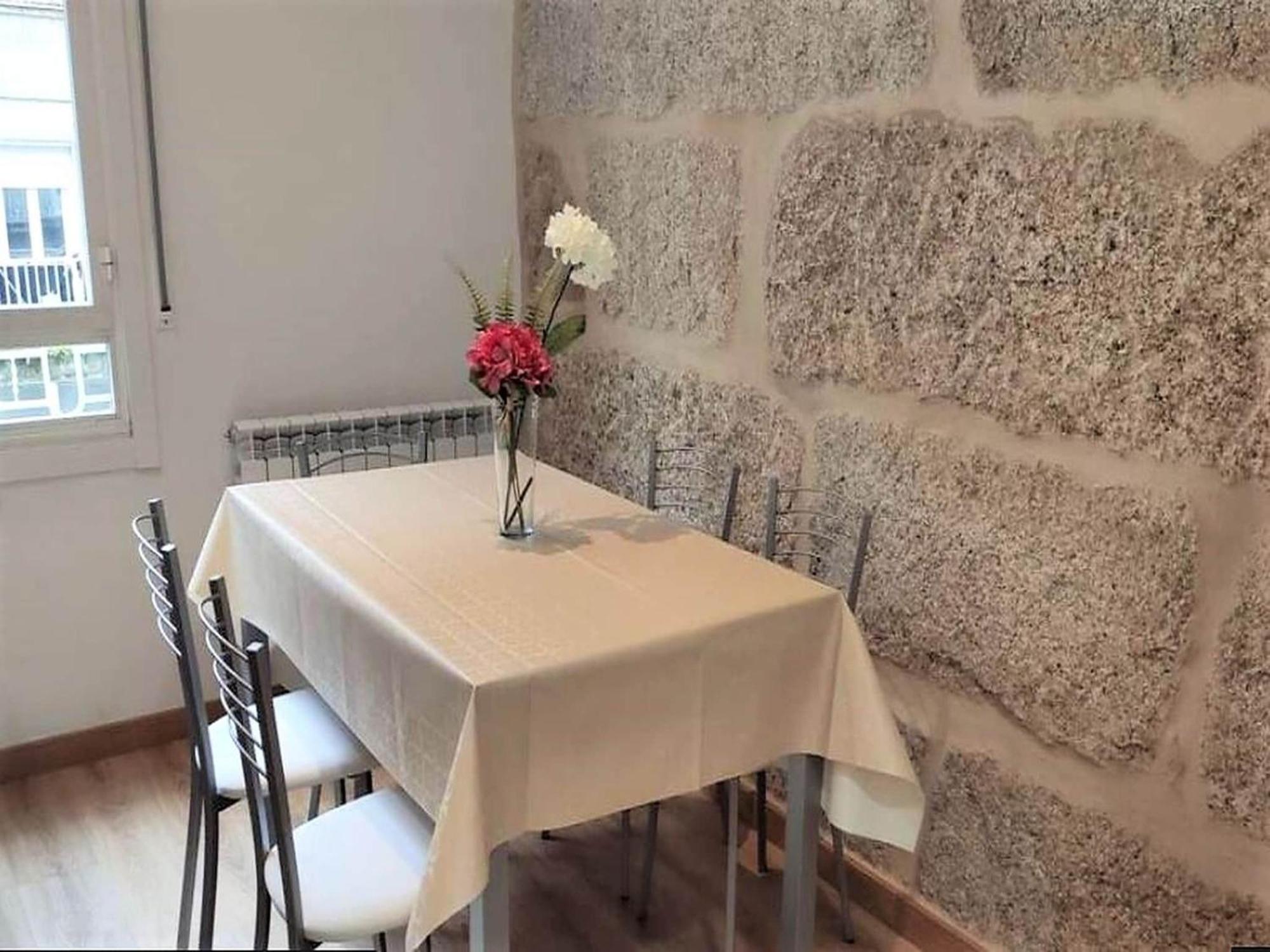 Charming Apartment In Ourense Overlooking The City Kültér fotó